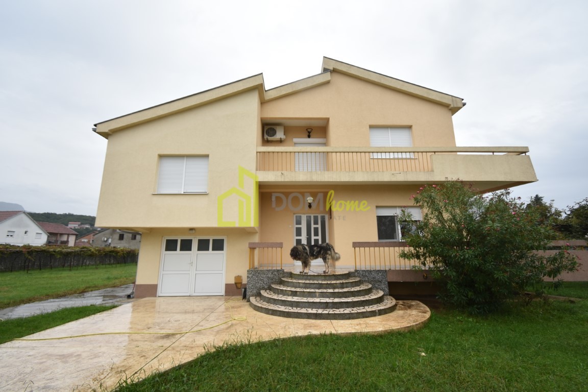 Kuća 250m2, Masline